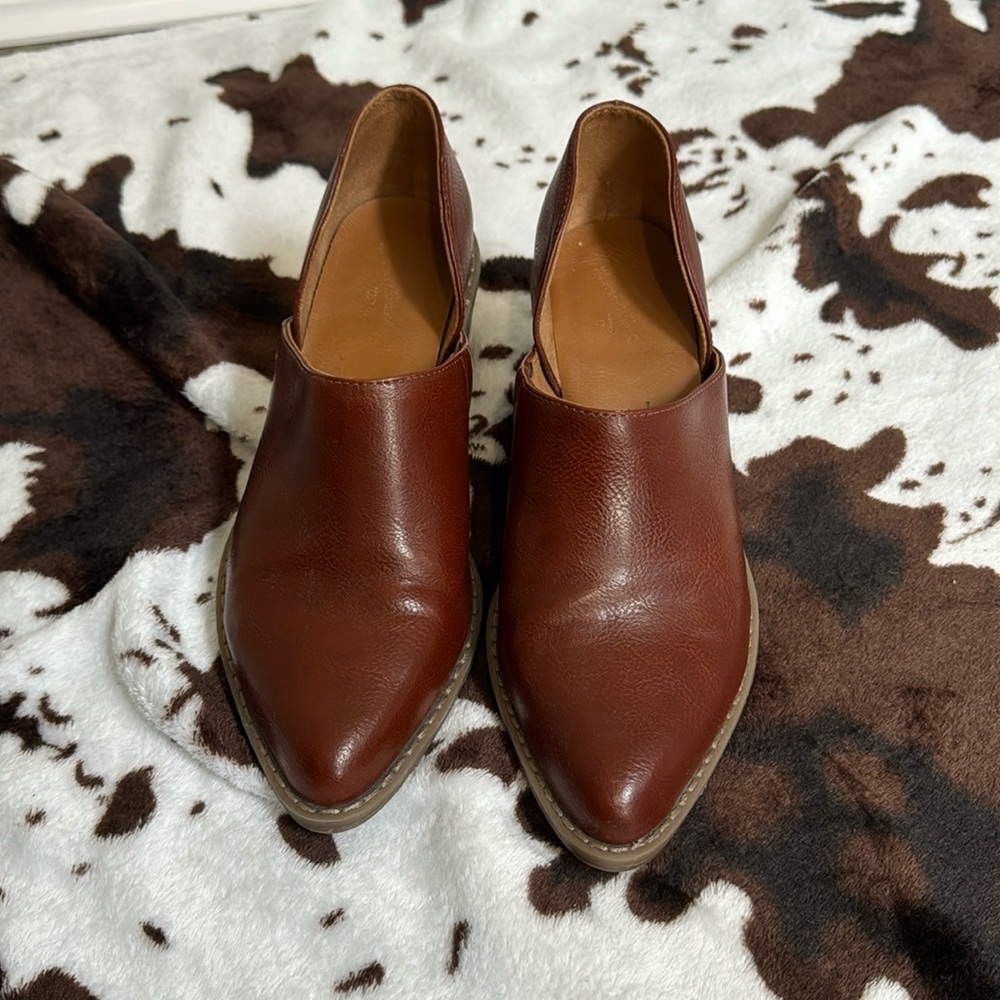 Universal Thread dress shoes, women’s size 8